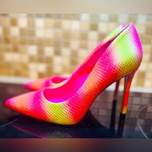 Women’s pumps